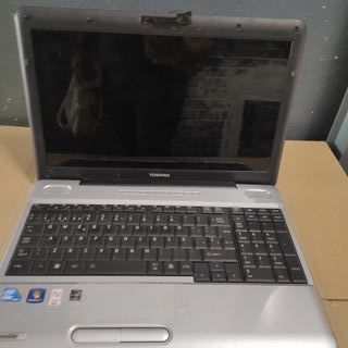 Portátil Toshiba satelitte l500 pro 24