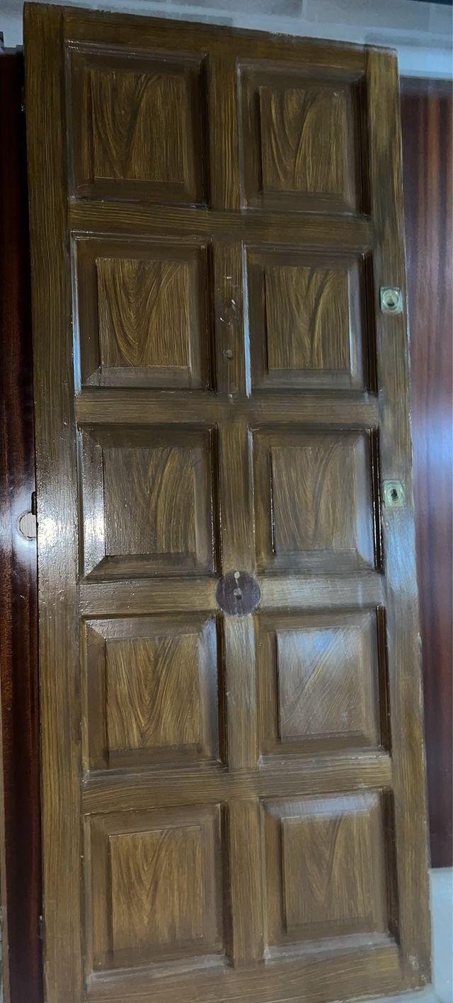 puerta de madera para entrada