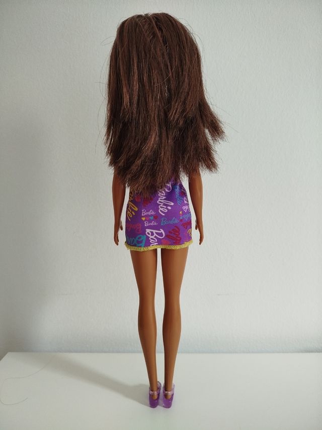 Barbie Lalka w sukience HGM57