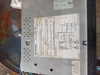 Radio  cassette antiguo para coche