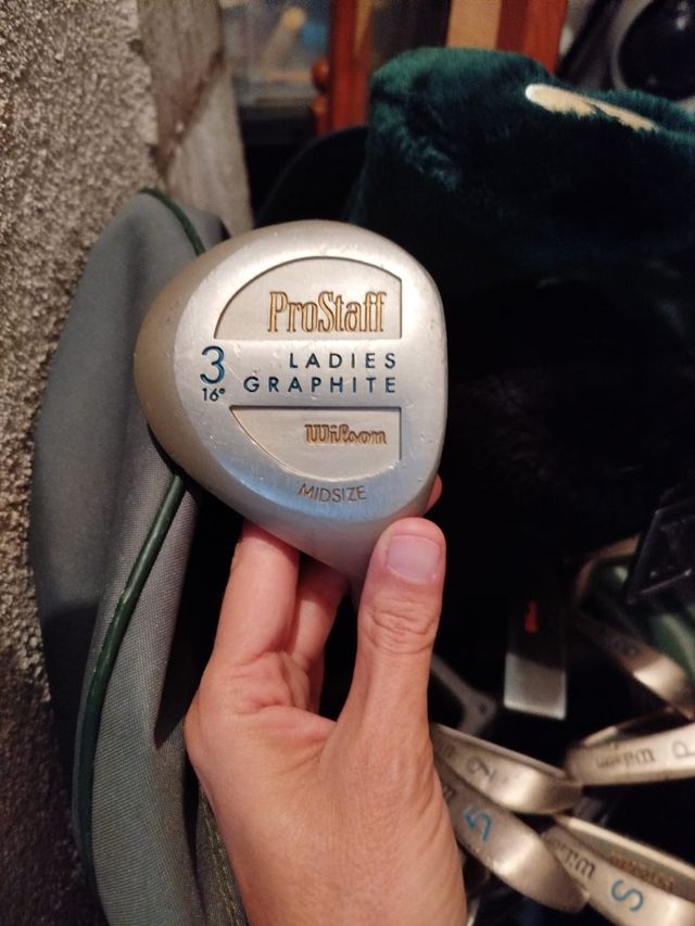 12 Palos golf WILSON + carro