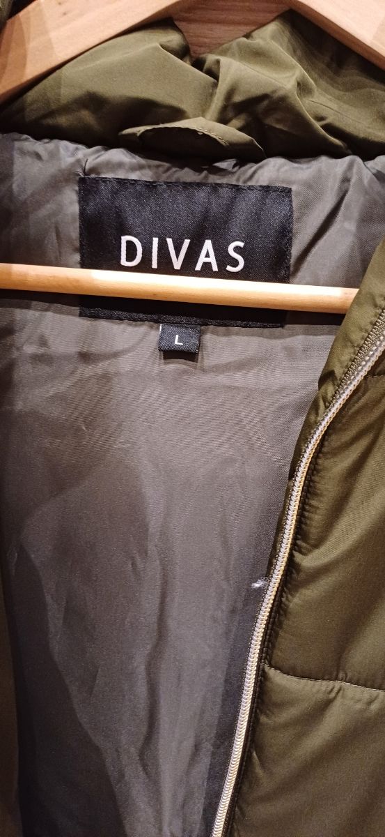 Abrigo nuevo DIVAS talla L