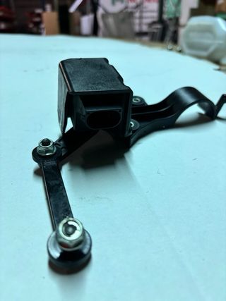 Sensor amortiguador trasero MTS V4