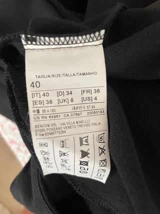 Mono negro elegante