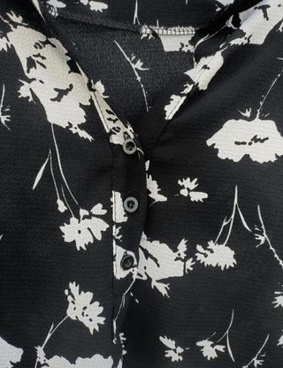 Camicetta con fiori 🪼