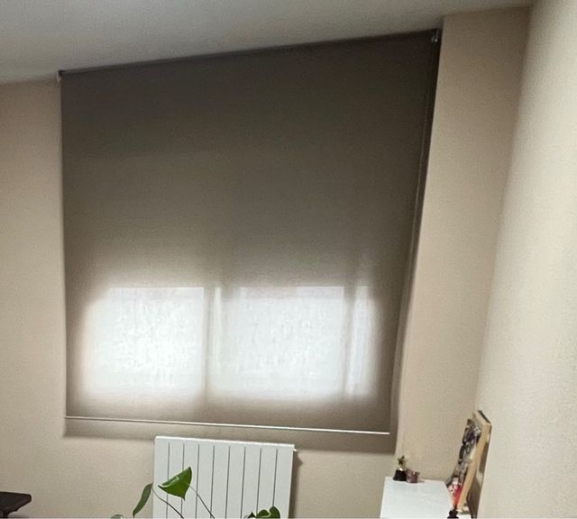 Estor semi opaco marron