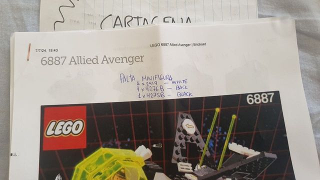 LEGO 6887: Allied Avenger muy buen estado