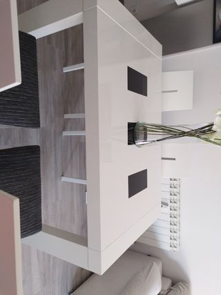 Vendo comedor blanco lacado