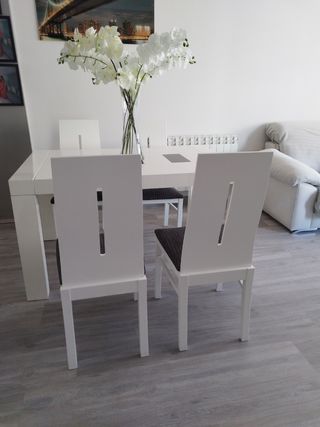 Vendo comedor blanco lacado
