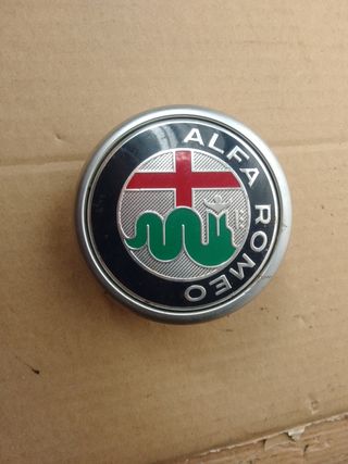 Emblema Parrilla Delantero Alfa Romeo
