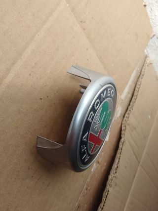Emblema Parrilla Delantero Alfa Romeo