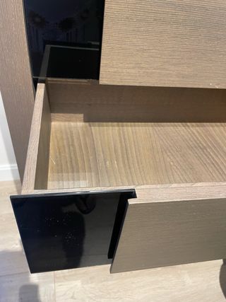 Cómoda y espejo a juego