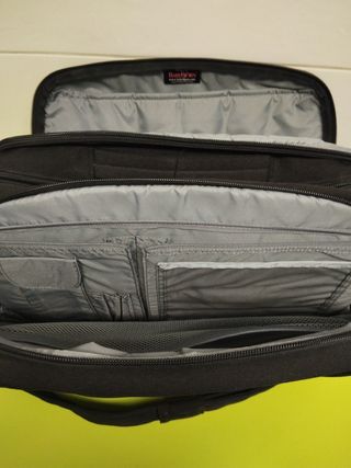 Mochila-bolso Baby Björn con cambiador