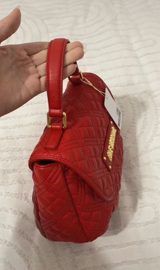 Borsa a braccio rossa di Moschino