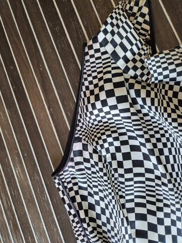 Tubino in tessuto effetto ottico  XS 