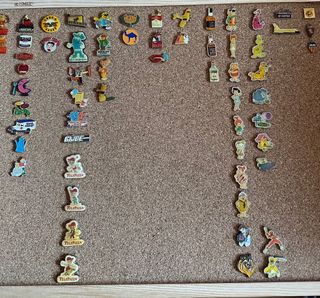Coleccion Pins (Pines) aprox 120 unidades