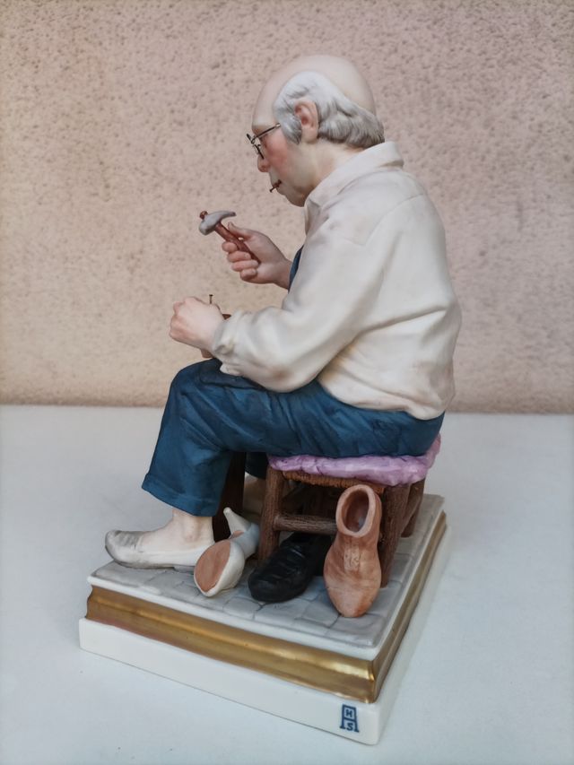 ALGORA: Serie Oficios Populares-Zapatero