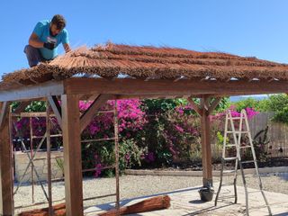 Sombrillas de carri verzo mimbre