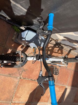 Bicicleta de niños BtWin de 20 ‘’ blanca