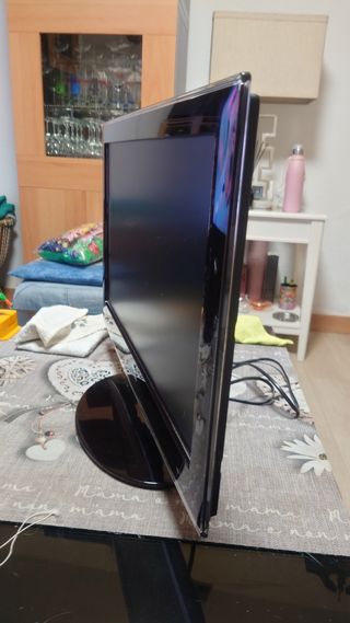 TV LED 22" SAMSUNG HD BLACK 