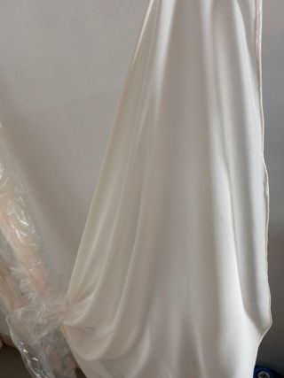 Capa de seda natural vestido de novia