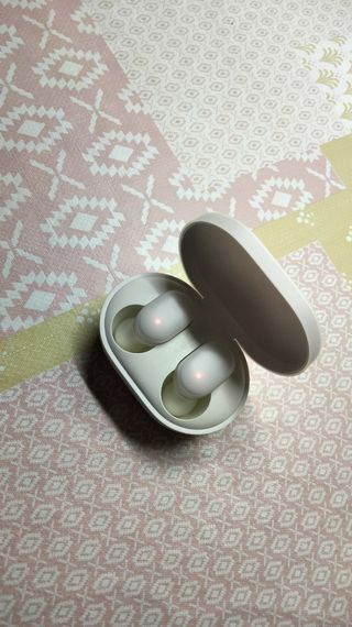 Cargador y cascos xaomi
