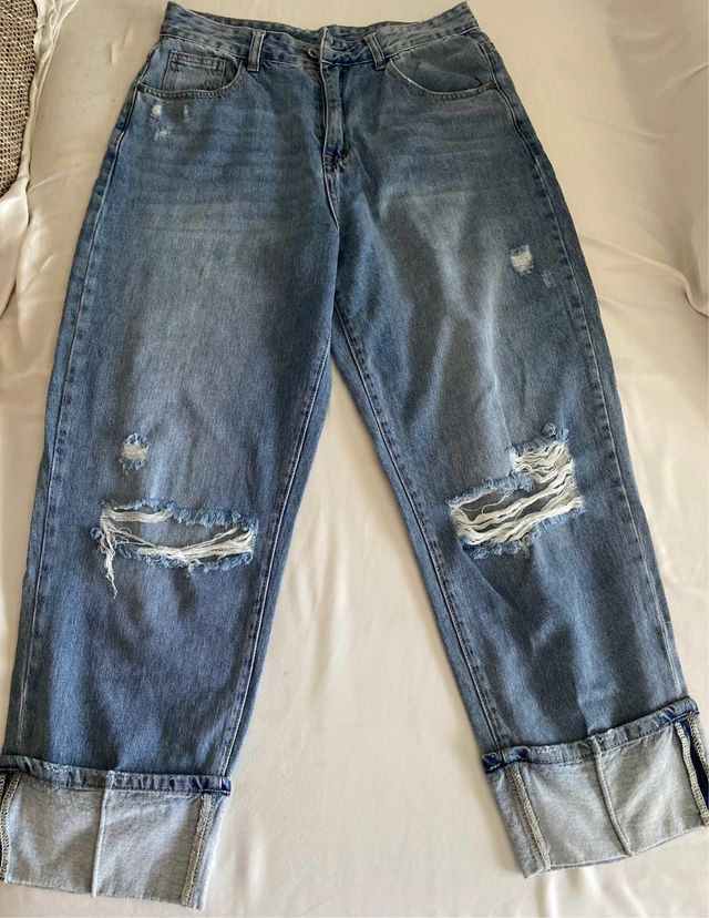 Jeans estilo rotos T. M