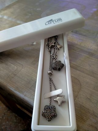 collar pegado de conchas