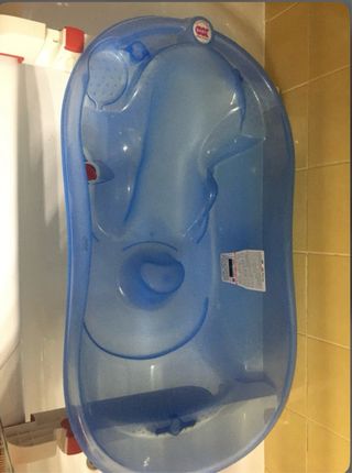 Bañera de bebé con adaptadores para bañera