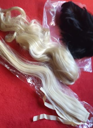 Pelucas varias (desde 15 a 25 euros).