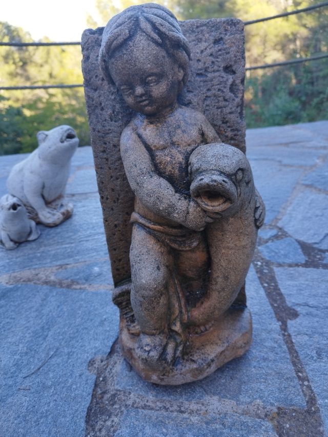 Estatua/Fuente PIEDRA TALLADA