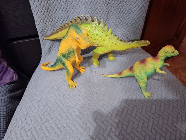 Dinozaurios  juguetes