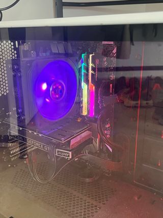 PC FEGALADO CASI!!! ni lo uso