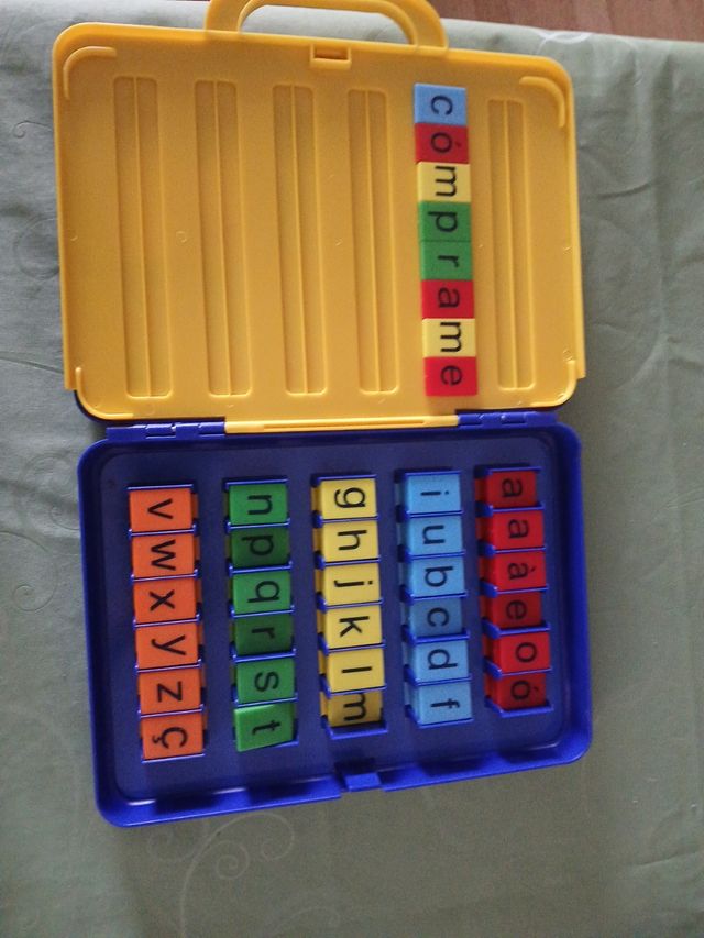 Yo aprendo letra de imprenta (en catalán)