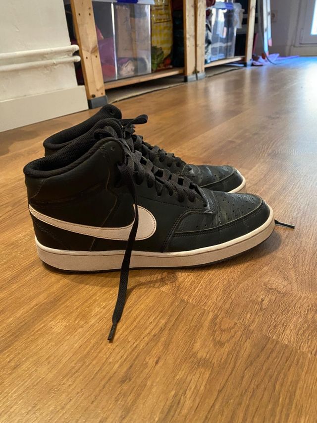 Nike Wmns court vision mid