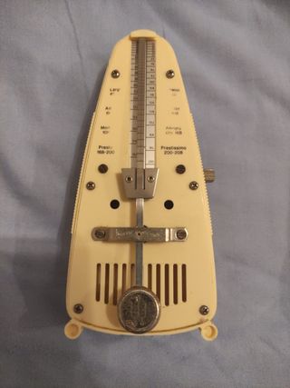 ANTIGUO METRÓNOMO TAKTELL.