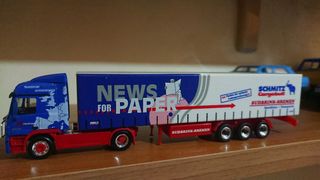 Modellino camion Mercedes Benz 1:87