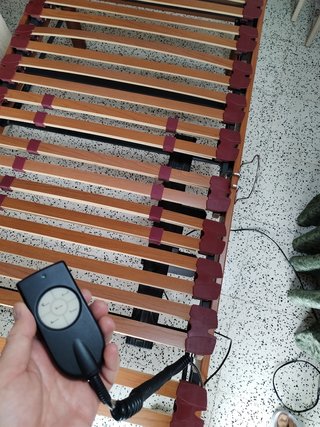 Cama Lo Monaco articulada eléctrica con mando