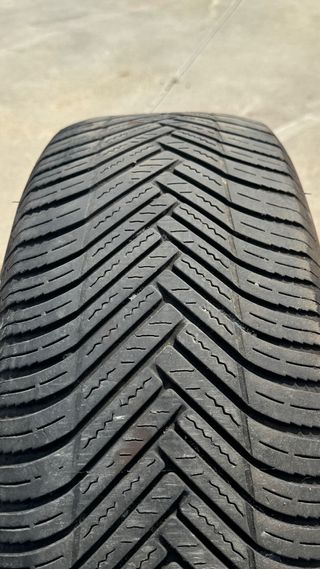 Neumatico hankook seasons 225/60/17