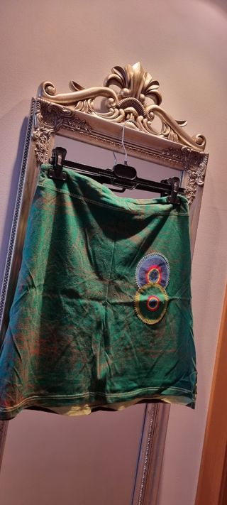 Falda corta Desigual