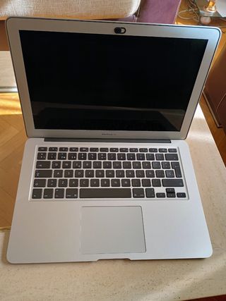 MacBook Air 13.3' (2017)