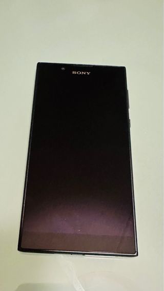 Sony Xperia L1 G3311 color negro sin utilizar