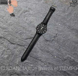 Billetera, reloj, llavero y boligrafo