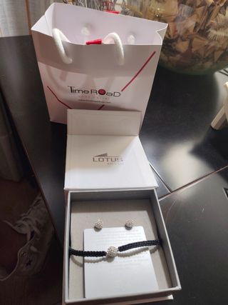 pulsera y pendientes lotus