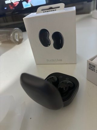 samsung galaxy buds live
