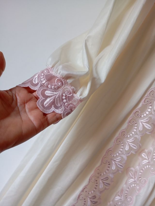 Vestaglia donna lunga con pizzo