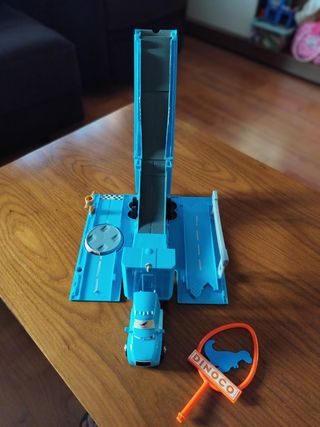 Camión Dinoco de la peli Cars