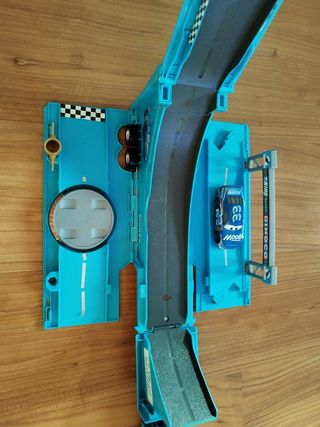 Camión Dinoco de la peli Cars