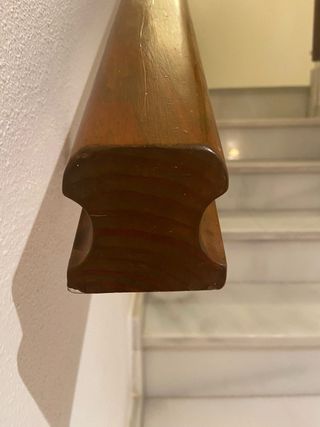 Barandilla de madera para escalera
