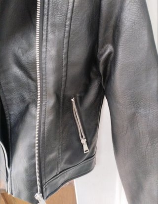 Chaqueta cuero niña